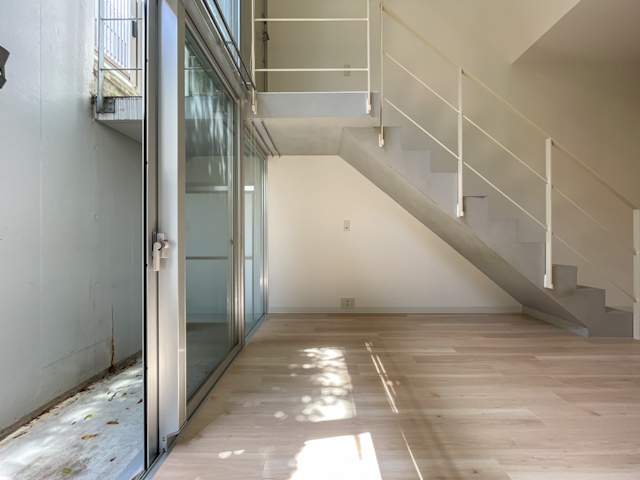 天井高をフル活用 4の内観