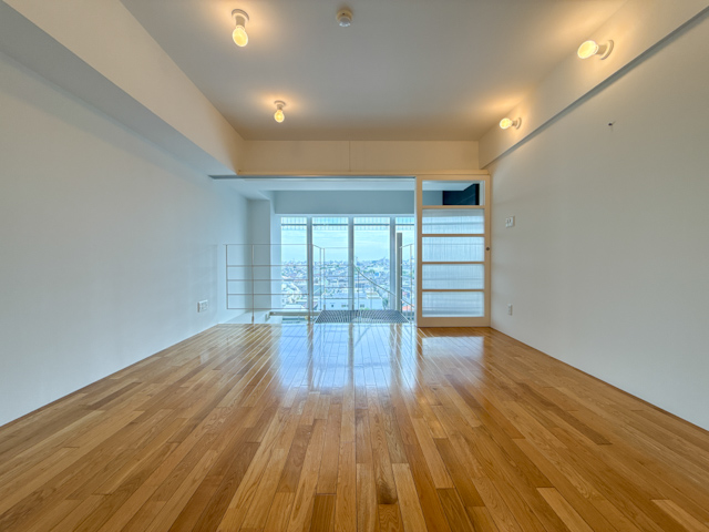 ポップチェッカー 605の内観