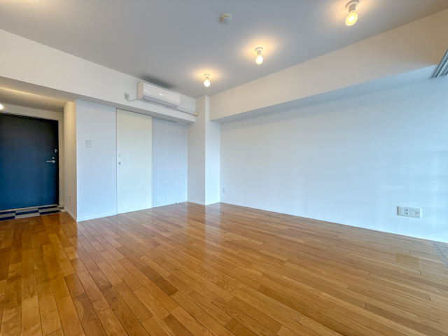 ポップチェッカー 605の内観