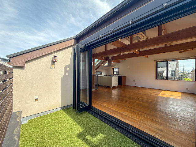 戸建で大型犬と 1の外観