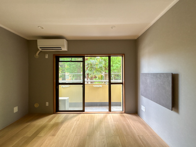 グレーとGreat！ 208の外観