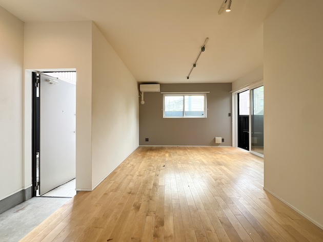 四季を感じて Bの外観