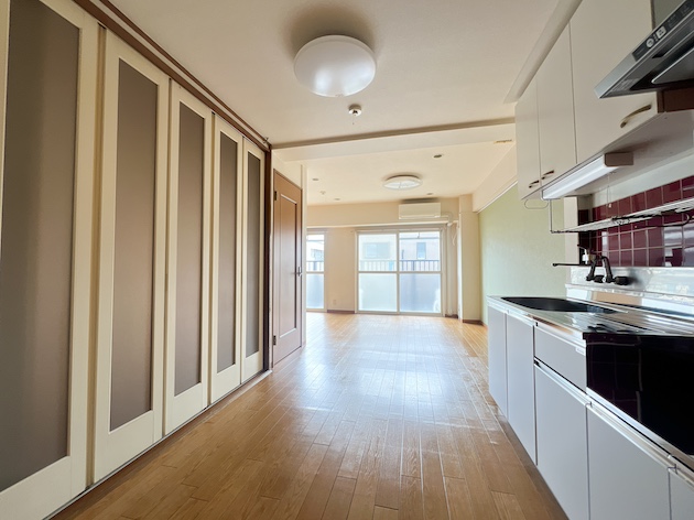 チェンジ!! 220の内観