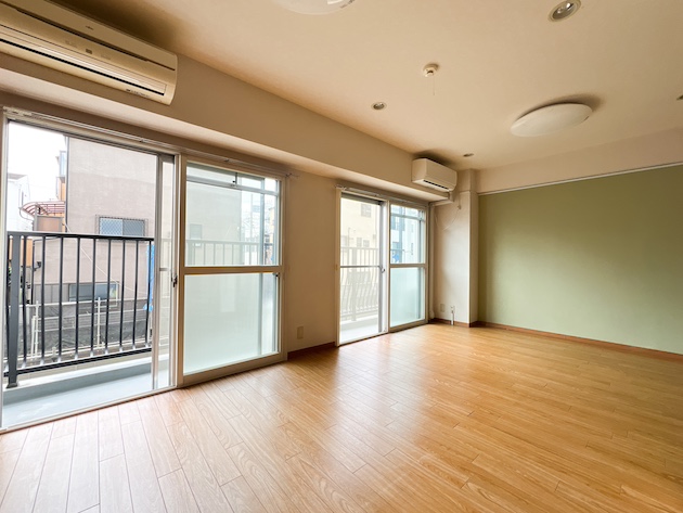 チェンジ!! 220の内観