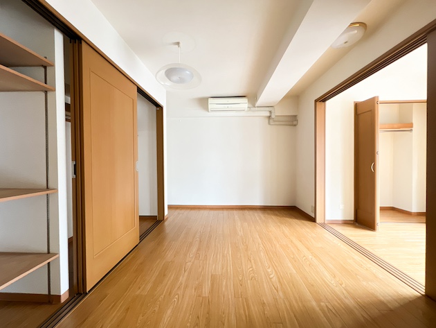 チェンジ!! 220の内観