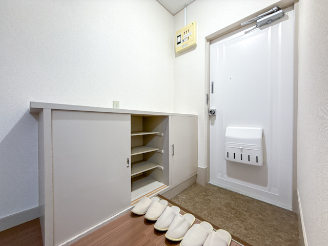 彩りレトロ 301の内観