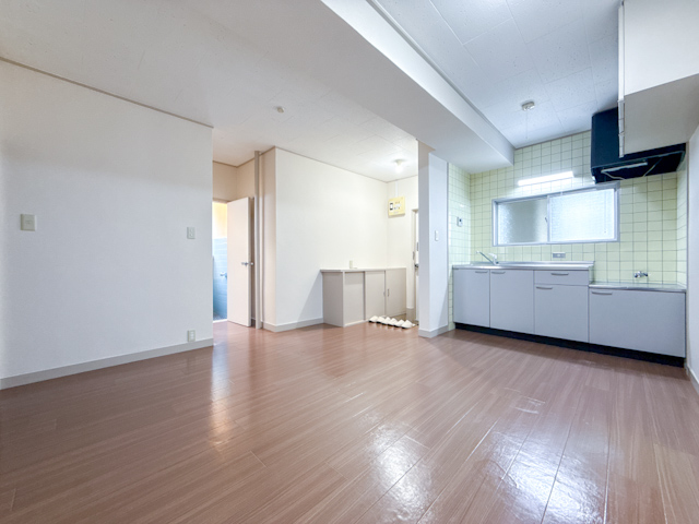 彩りレトロ 301の内観