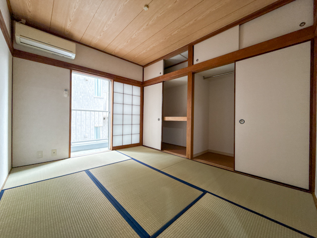 彩りレトロ 301の内観