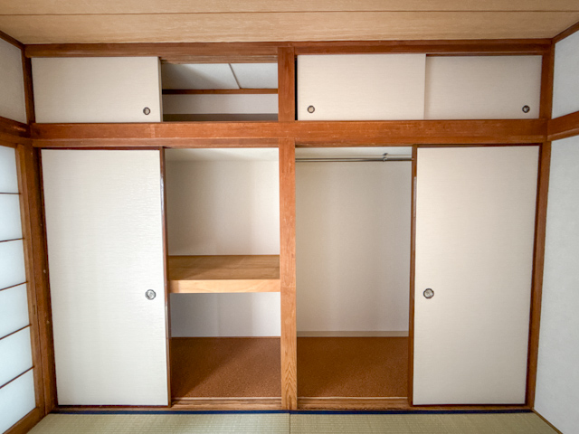 彩りレトロ 301の内観