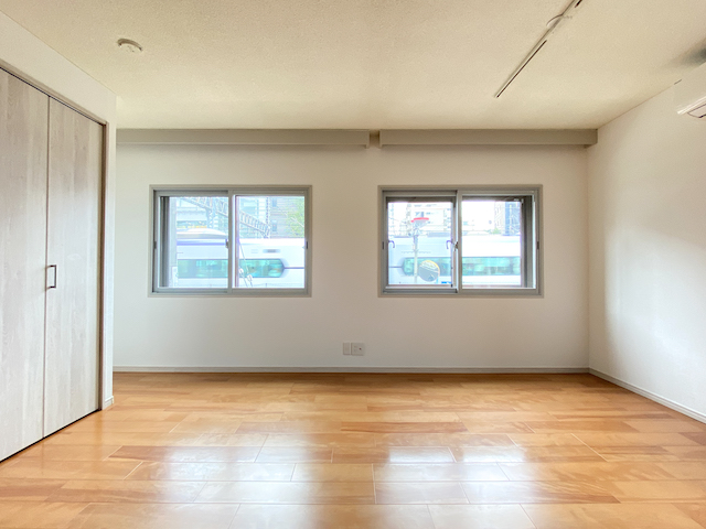 掘り出し物みっけ 301の内観