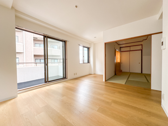 洋室と和室の融合 _701の内観