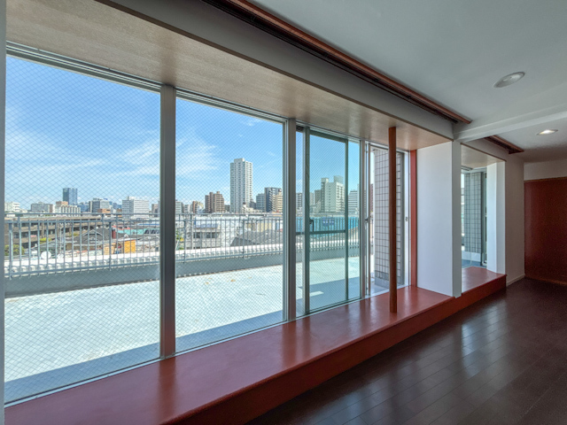 暮らしに空を添えて 502の外観