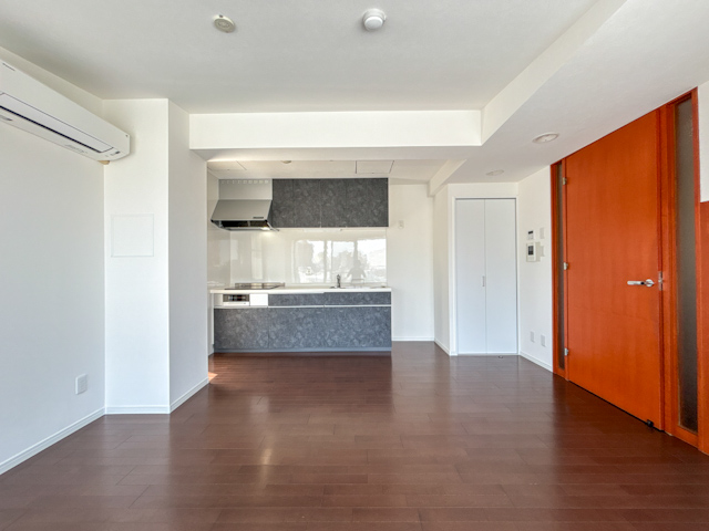 暮らしに空を添えて 502の内観