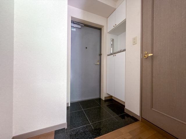 お庭のある暮らし 102の内観