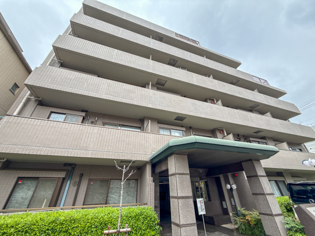 お庭のある暮らし 102の内観