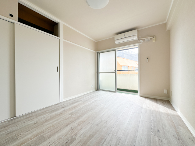 駅近快適ライフ 406の内観