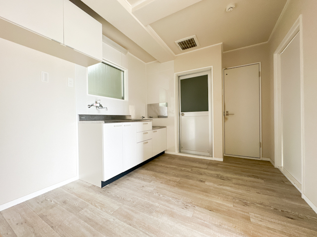 駅近快適ライフ 406の内観