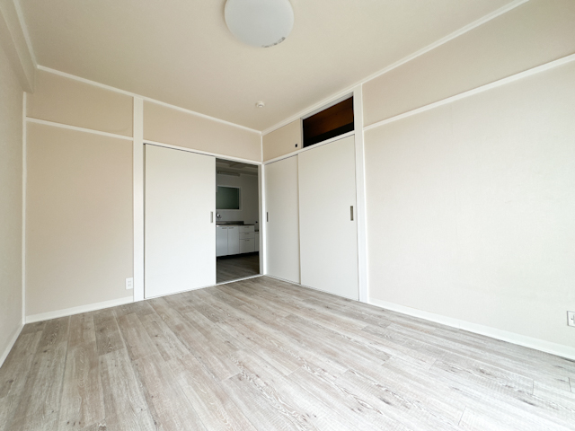 駅近快適ライフ 406の内観