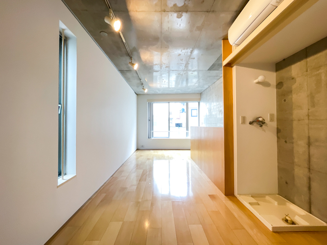 奥行きを満喫 101の内観