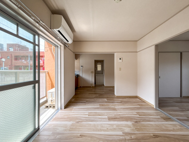 こじんまりを愛でる 122の外観