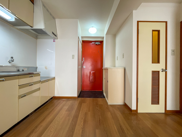 白金の奥のレトロ 201の外観