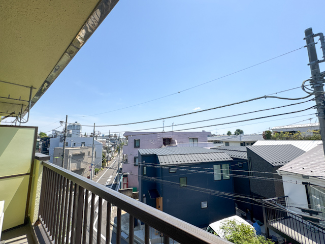 広さ感じる暮らし 301の内観