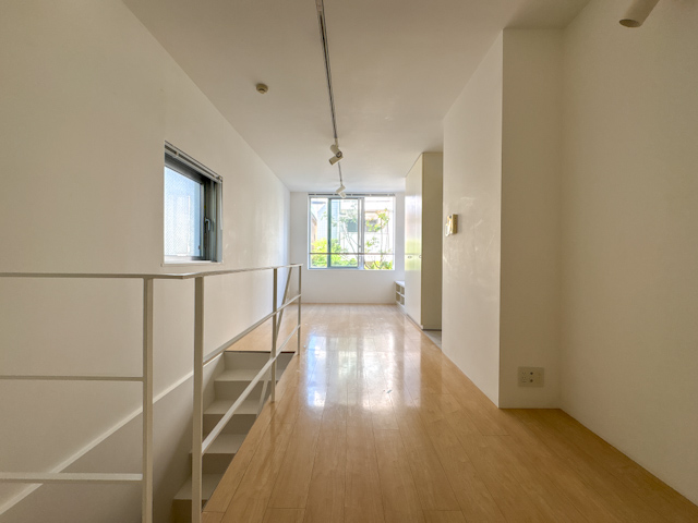 街を使いこなす部屋 306の内観