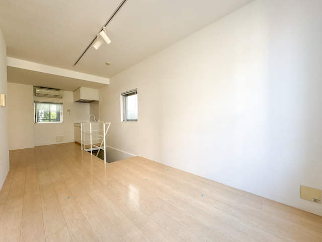 街を使いこなす部屋 306の内観