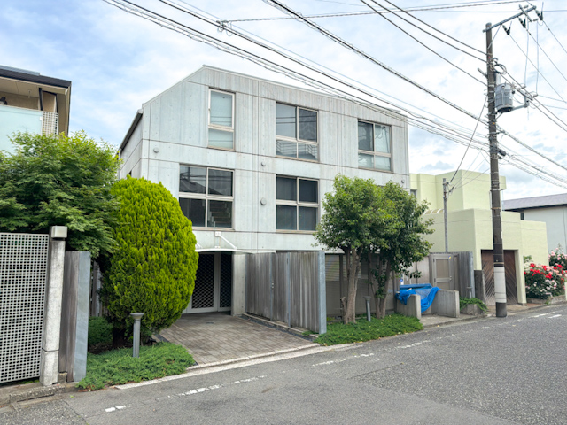 Lab. 101の内観