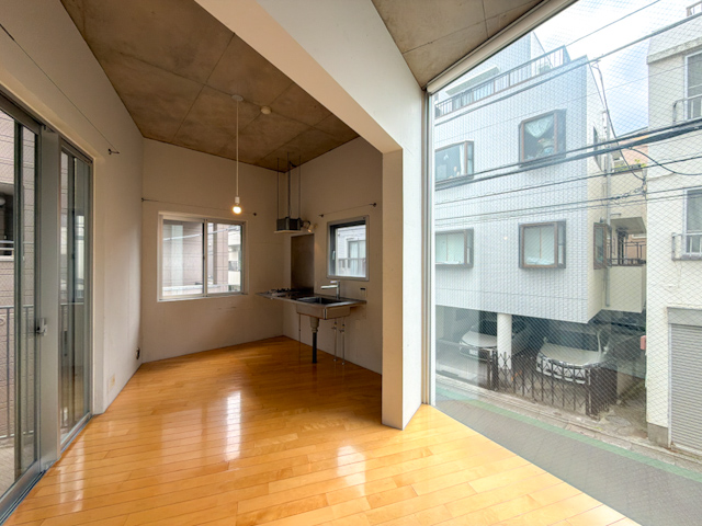 alleyway 101の内観