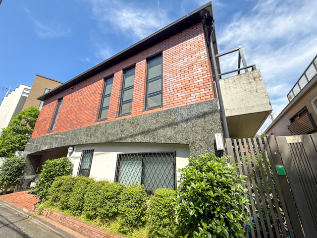 お日様と勾配天井 203の内観