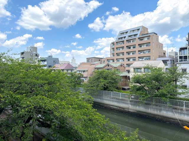 川っぺり 4302の内観