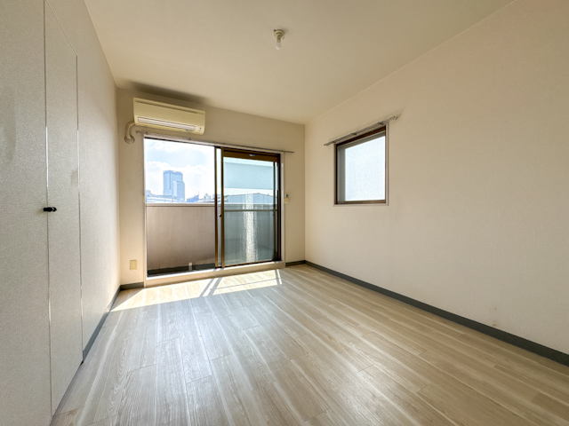 ふたりと、二匹。 402の内観