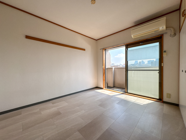 ふたりと、二匹。 402の内観