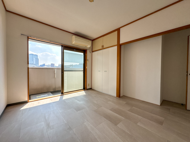 ふたりと、二匹。 402の内観
