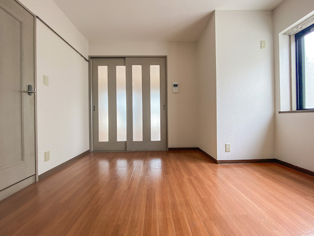 しっくり来る良いお部屋2 302の内観
