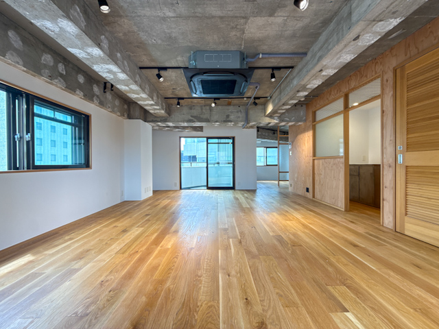 【オフィス】こんなトコロで働きたい 7の内観