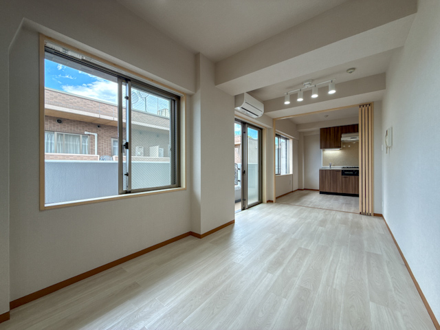 青空と同居 707の内観