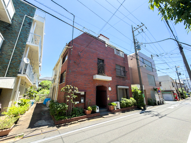 追い風を辿って 3Fの内観