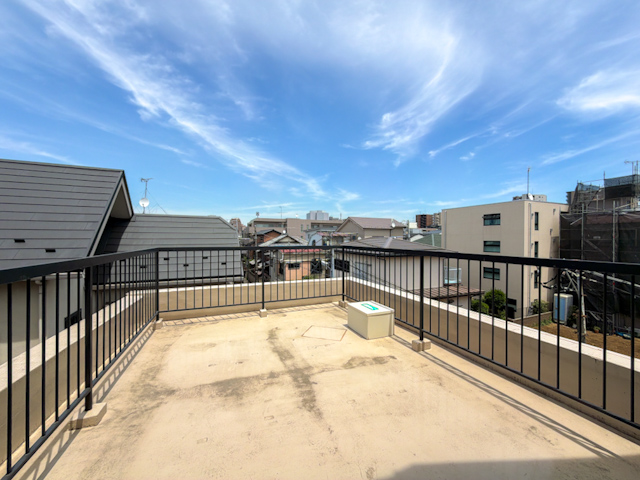 どこまでも、どこまでも 301の内観