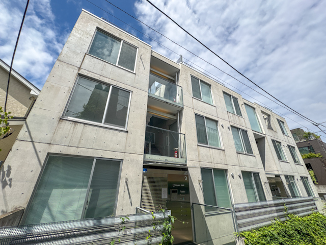 贅沢な立地 208の内観