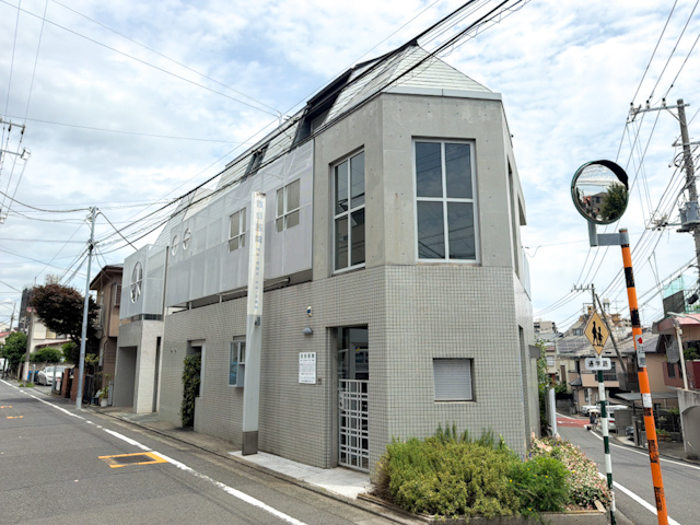 NUMA BASE 201の内観