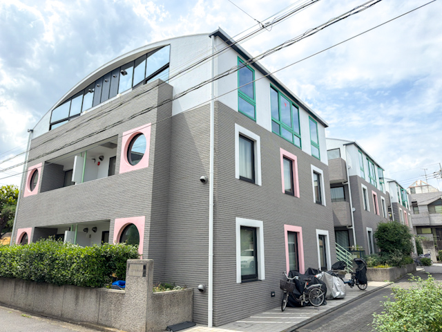 〇 107の内観