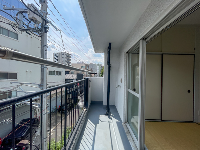レトロと畳と 301の内観