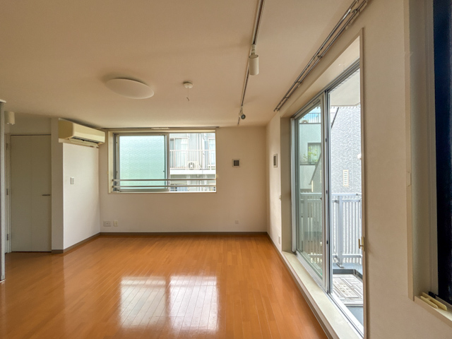 風が好きになる部屋 R06の内観