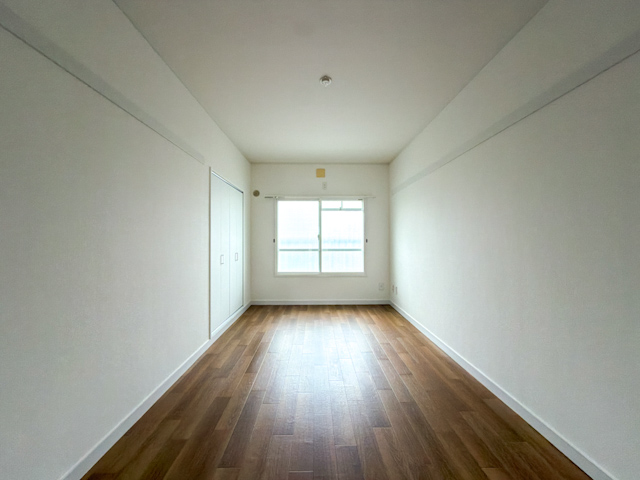 お部屋がいっぱい！ 202の内観