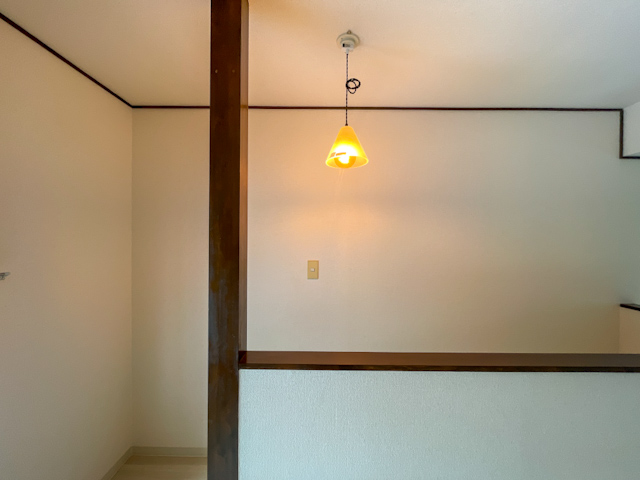 屋根裏気分 202の内観