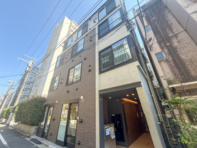 青と夏 403の内観