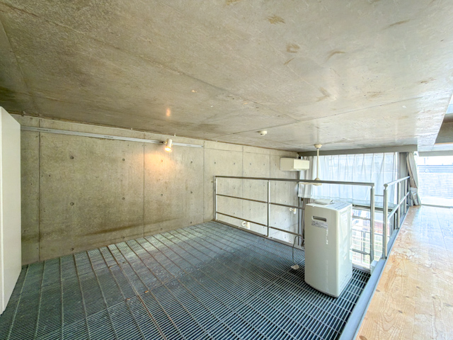 空へ伸びる部屋 302の内観