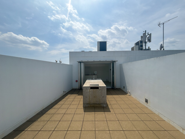 My sky. 302の内観